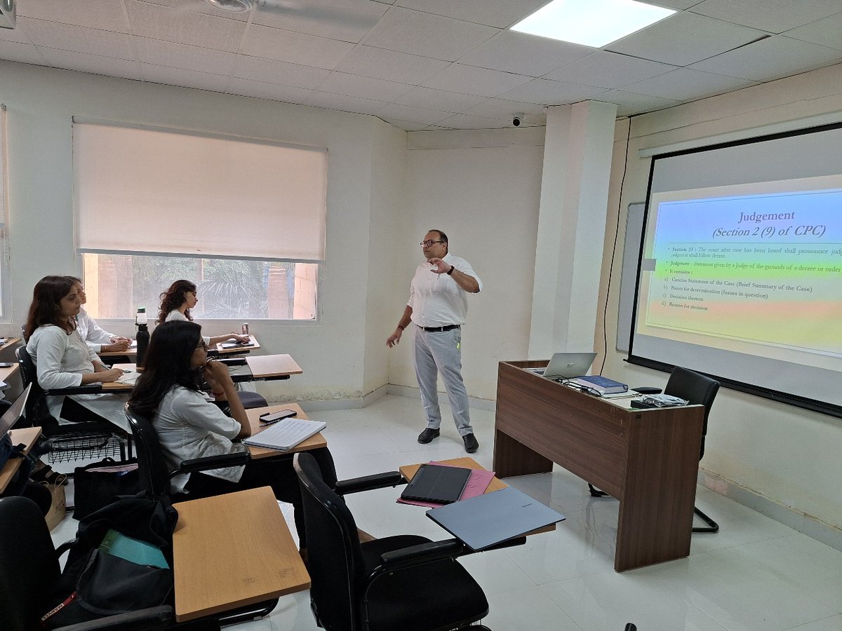 NFSU_Delhi's tweet image. Workshop on Execution Proceedings under CPC: Theory and Practice organised for #lawstudents with Mr. Ashish Yadav, Founder, Ambari Law Associates
#ExecutionProceedings #CivilProcedureCode #CPC #LegalTrainig #LegalPractice #NFSU #NFSUDelhi