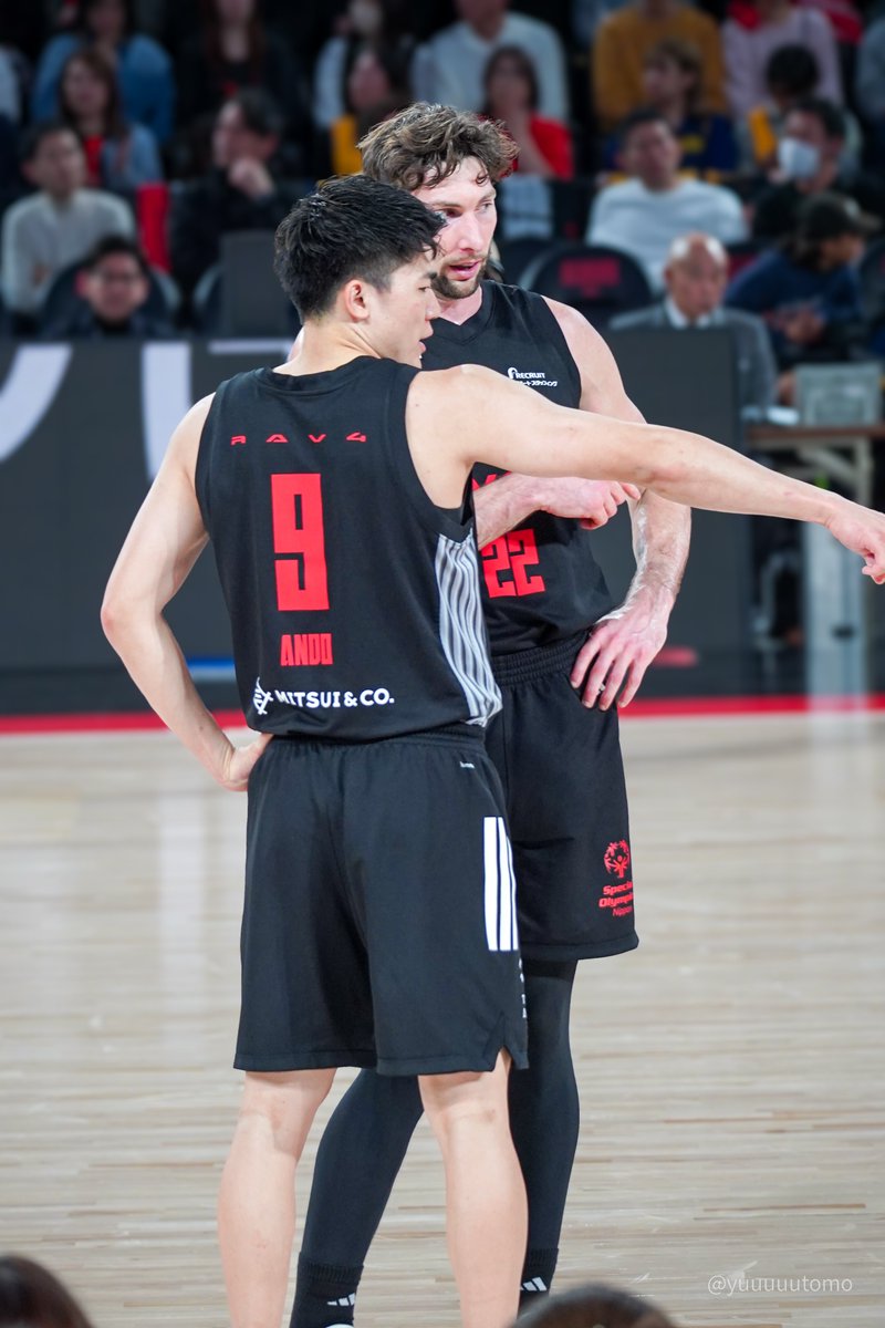 タンクトップ 　アルバルク東京　ライアンロシター アルバルクが誇る最強デュオ。 #3 テーブス海 #22 ライアン・ロシター