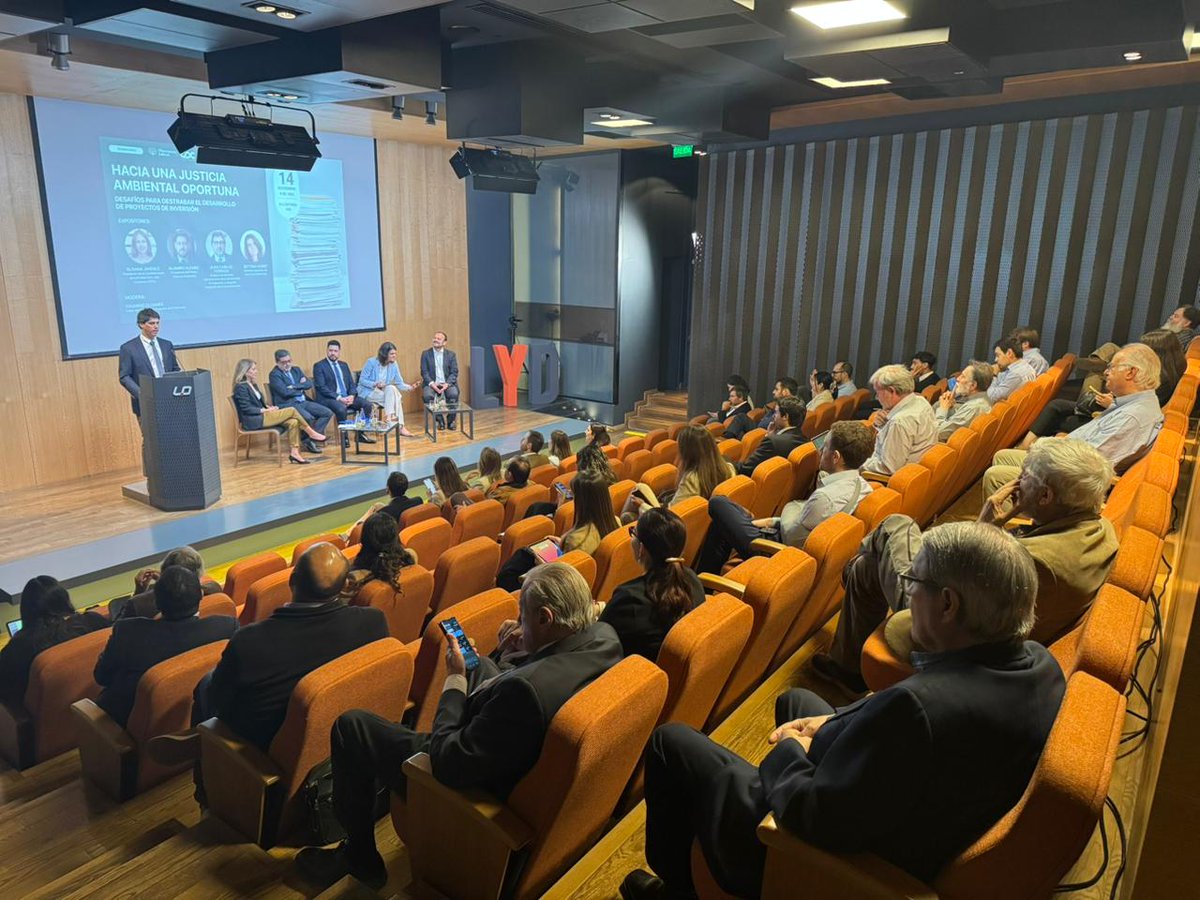simonpintof's tweet image. Seminario “Hacia una justicia ambiental: desafíos para destrabar el desarrollo de proyectos de inversión”, organizado por @Observ_Judicial y @CPCchile