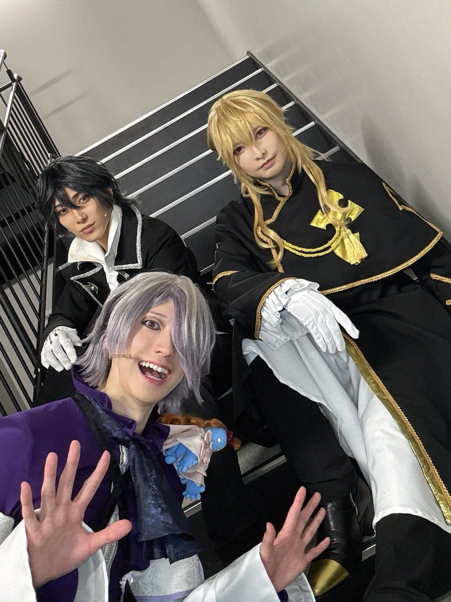 #パンミュ 公演7日目
ご来場ありがとうございました！

お待たせしました！ギルと2ショット！
…撮ってたらブレイクが入ってきました🍭笑

明日の2公演は配信があります！
それぞれの場所でお楽しみください！！

marv.jp/special/musica…

#PandoraHearts
#パンドラハーツ