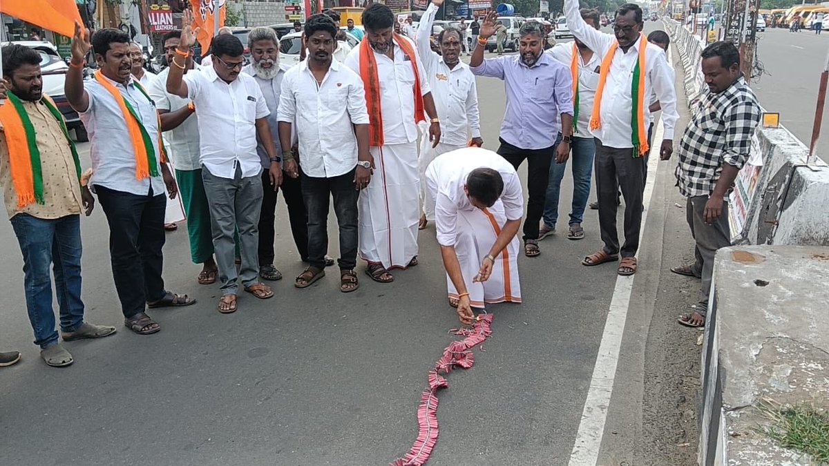 Senthilnathan (மோடியின் குடும்பம்) tweet media
