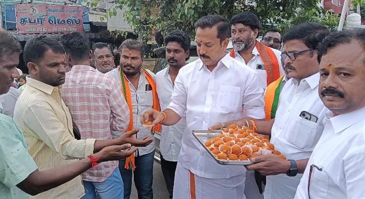 Senthilnathan (மோடியின் குடும்பம்) tweet media