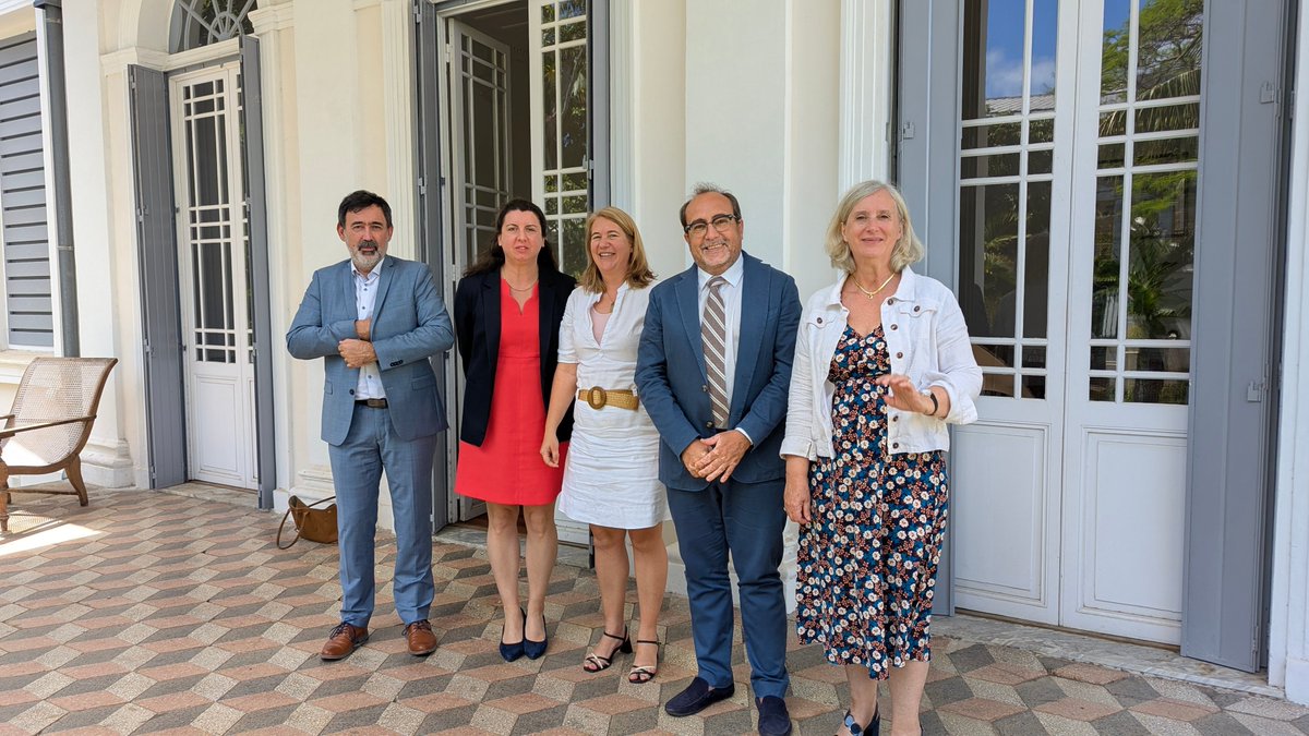CRCLRM's tweet image. 🤝 Visite de la H2A - Haute autorité de l&apos;audit🤝
En mission sur l’île, la délégation a rencontré le président des chambres de La Réunion et de Mayotte, ainsi que la procureure financière, pour des échanges approfondis sur les  spécificités des deux territoires.