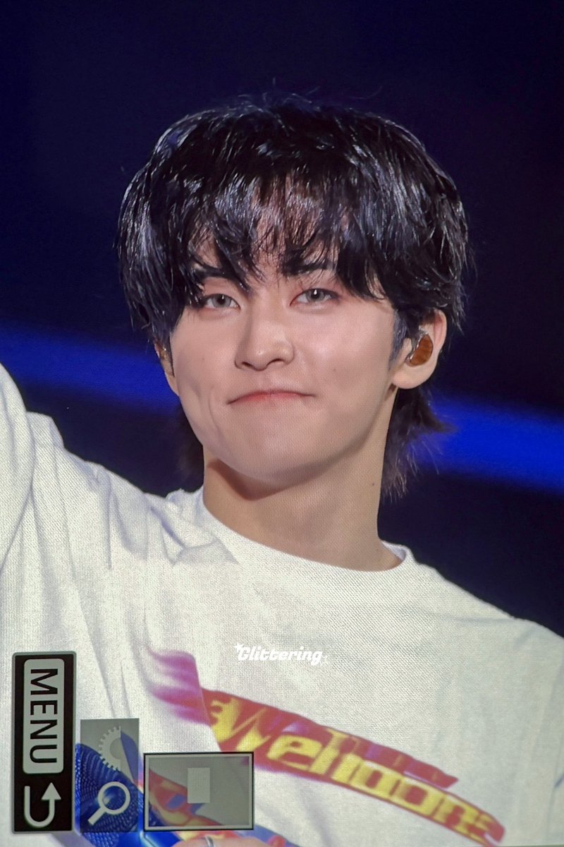 𝙂𝙡𝙞𝙩𝙩𝙚𝙧𝙞𝙣𝙜 (@stars_886) / Highlights / X