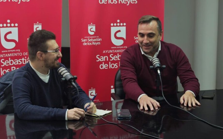 ⚪️⚫️ Carlos Bolarín: "Los vecinos y visitantes que vengan a San Sebastián de los Reyes se van a encontrar con alguna sorpresa que nadie espera"

👉 El concejal de Festejos detalla como será la inauguración de la Navidad el próximo 29 de noviembre

magazineslv.com/noticias-san-s…