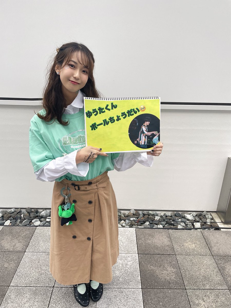 ma_mi0305's tweet photo. No prepare Day2
ファイナルも参加できて幸せ♡
まさかのファイナルでステージ上がらせてもらって本当にゆうまくんに感謝😢
ハイタッチは手震えてました💚
ゆうたくんずっと拝んでた🥹
#コムドット #ノンプリ #生ノンプリ
@comyuta0305  @comyamato0515 
@comhyuga1117  @comyuma1214 
@comamugiri0123 https://t.co/uEdeWCtyo9
