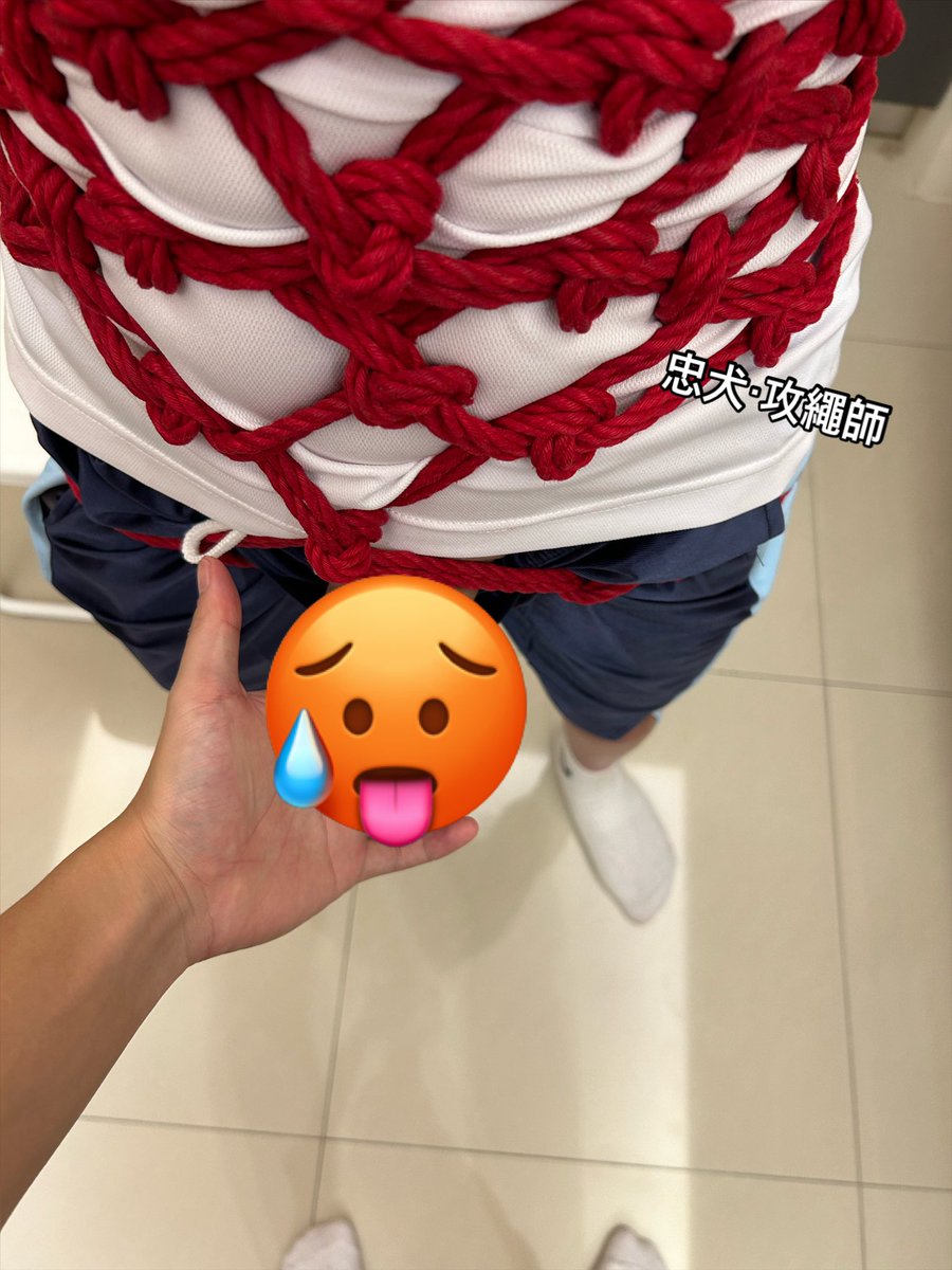 loyal_dog_eng2's tweet photo. #5 乖巧的南瓜田園犬

不用馴
即天然犬化的學生狗狗

不只被迫穿上運動服
又被綁起來
還被抓出來 好澀 🥵

🪢 @loyal_dog_eng2 
🐶 @quack30678 

#繩縛 #運動服

更多內容已更新在👇
https://t.co/WyjG2l55Kf https://t.co/sDlJNE85jH