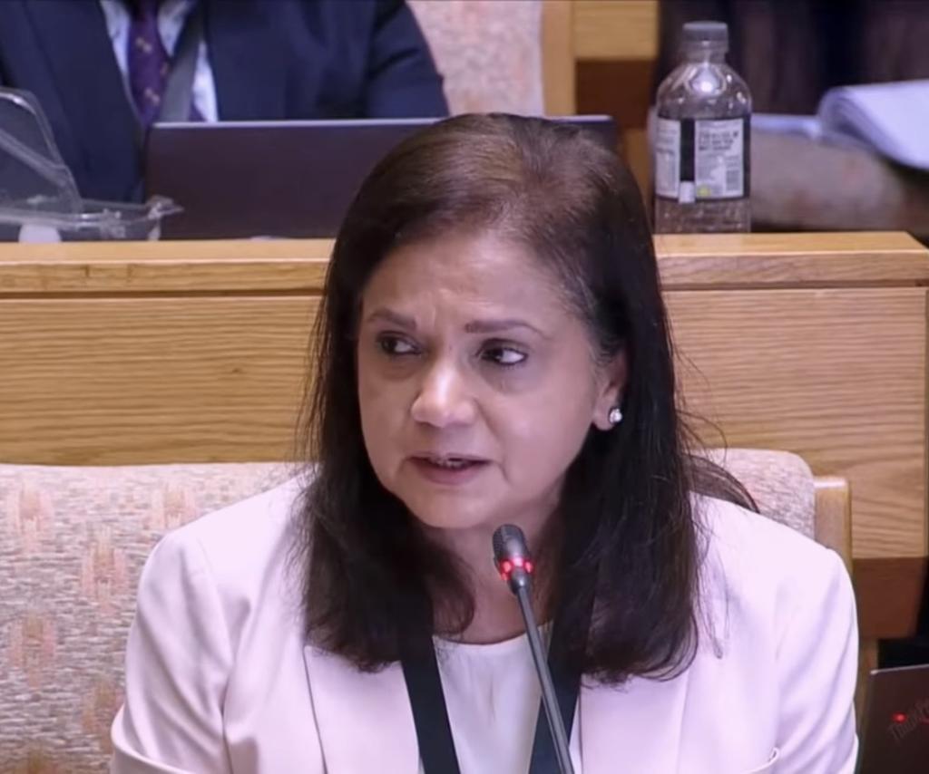 Despite evidence... allegations pouring out of the #MadlangaCommission like beer at an open bar, NDPP Shamila Batohi will still see no case for Julius Mkhwanazi to answer. She won’t even lift a finger to put a case together.