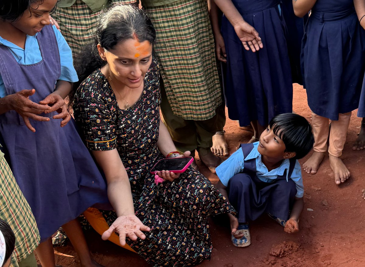 Gouree Manjarekar tweet media