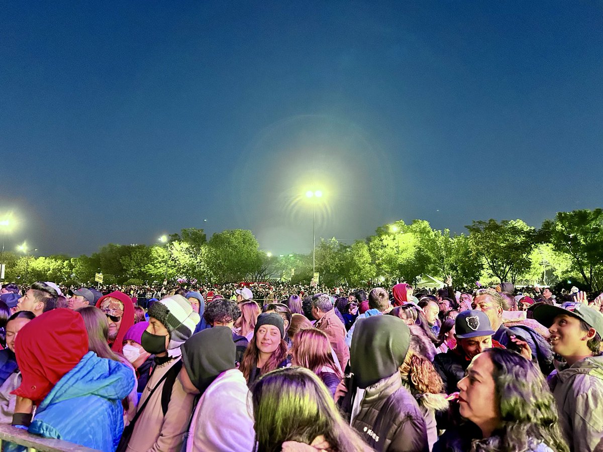 ¡Buenos días me gente linda! Miren que bonito amanecimos, en el #ViernesDeLaGente. 🫶🏼🎈😍