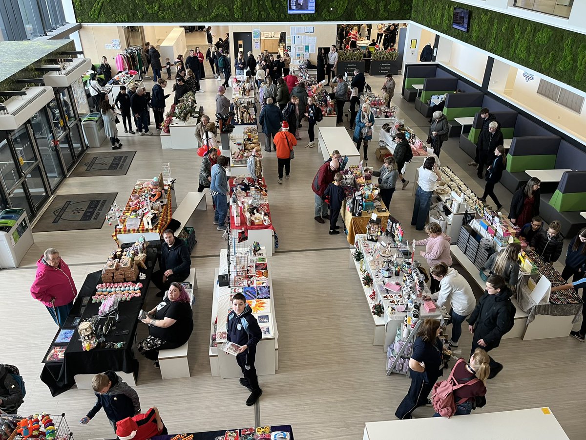 Our annual Winter Fair is underway - get along before 3.30pm to look round all the fabulous stalls, hear some music from many talented students and try your luck in our raffle/tombola. Thanks to our fabulous Parent Council for organising ❄️