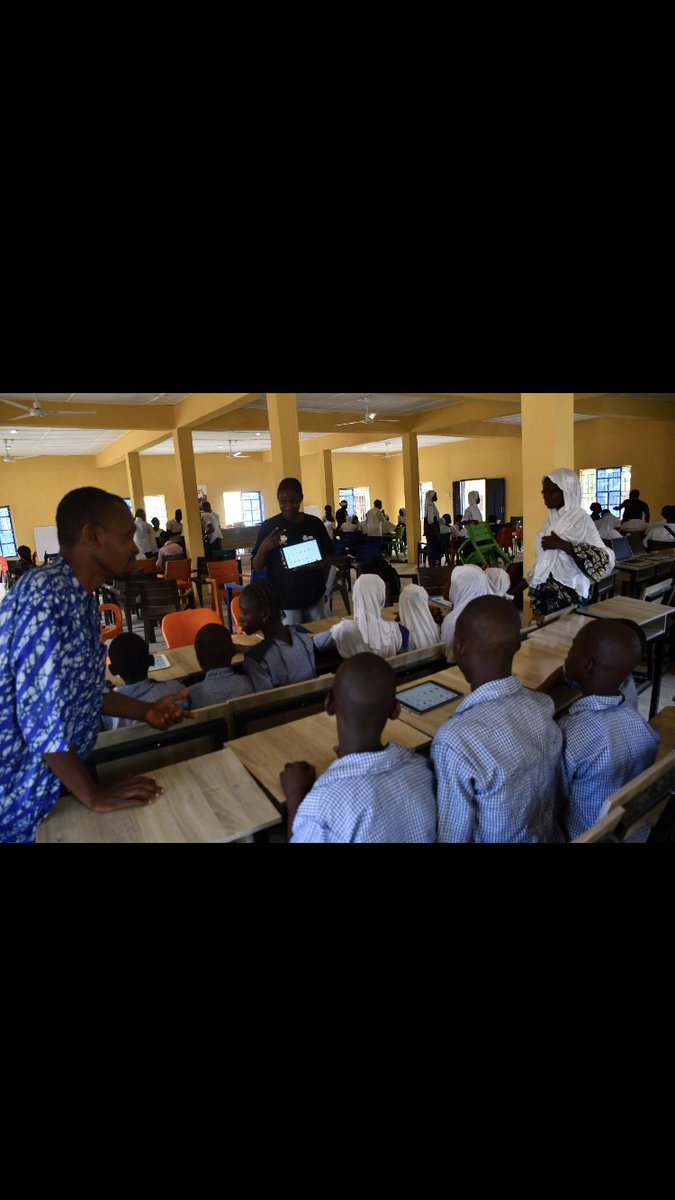 DeafTechF's tweet photo. “Everybody in this country should learn how to program a computer… because it teaches you how to think.” Steve Jobs https://t.co/DXyAmrTatW