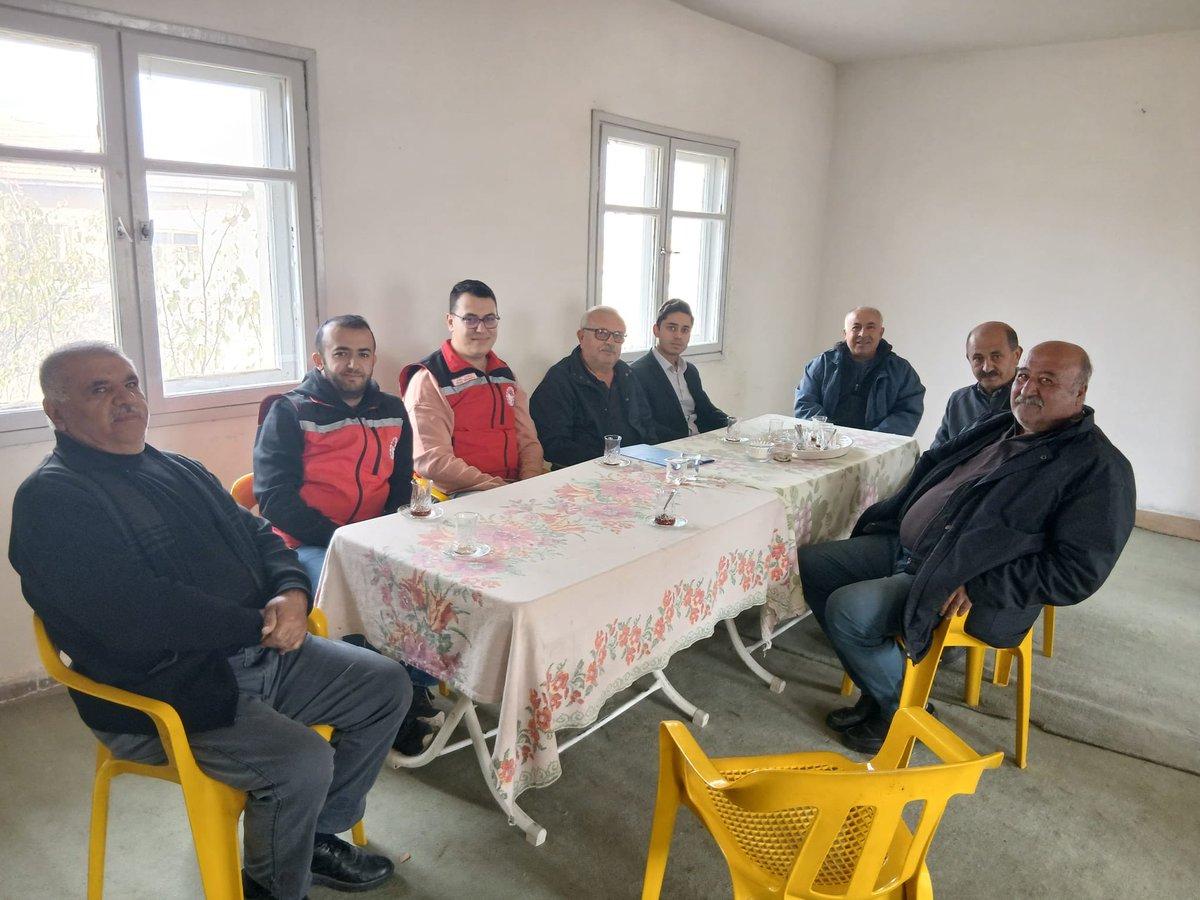 🌾 Nevşehir’de “Cuma Buluşmaları” Devam Ediyor 🌾

📆 14 Kasım 2025 tarihinde gerçekleştirilen Cuma Buluşmaları eğitim ve yayım programı kapsamında üreticilerimiz bilgilendirildi.