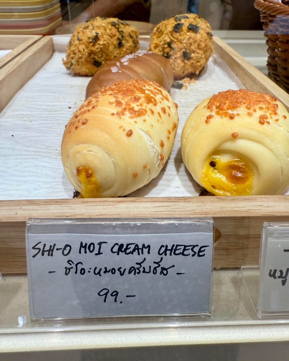 devilluca0919's tweet image. อาจจะติดคอหน่อยๆ 😅😅