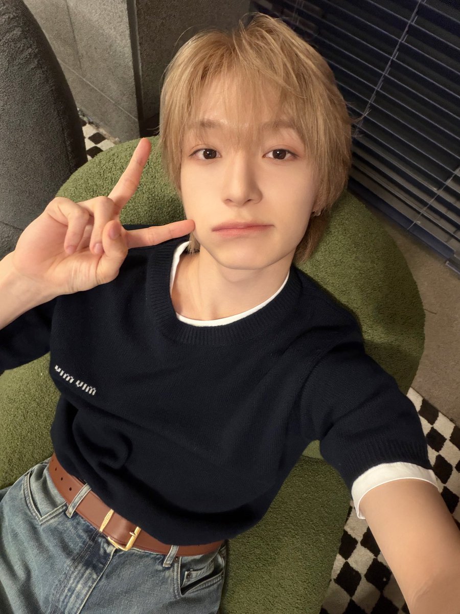 모지 tweet media