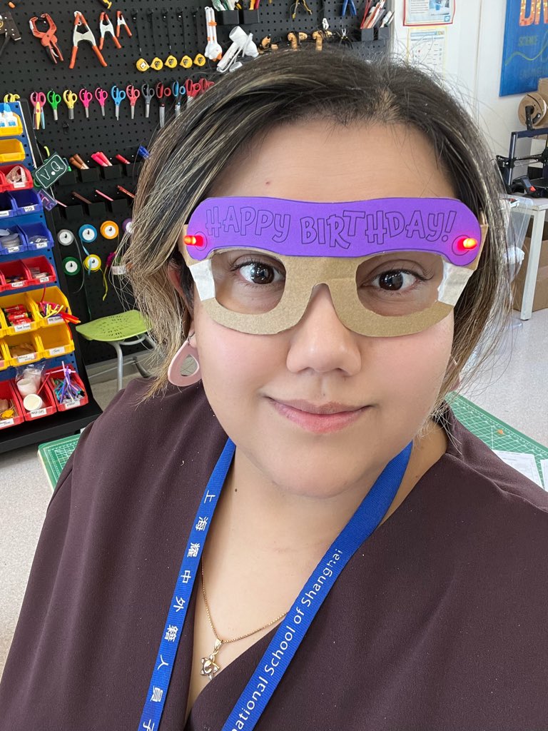 daydreamer491's tweet photo. The LED light up glasses were such a hit in my girls in stem after school club! The girls are still in their first phase of cutting cardboard frames and will put in circuit next week. Thanks for all the cool design templates @BrownDogGadgets #steam #girlsinstem #YCIS https://t.co/Njy0r0lZOz