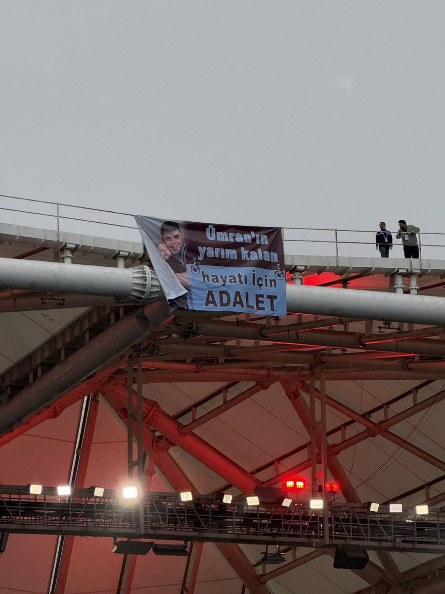 TemelSak2's tweet photo. #ÜmranİçinAdalet https://t.co/10JBXTZ0Yi