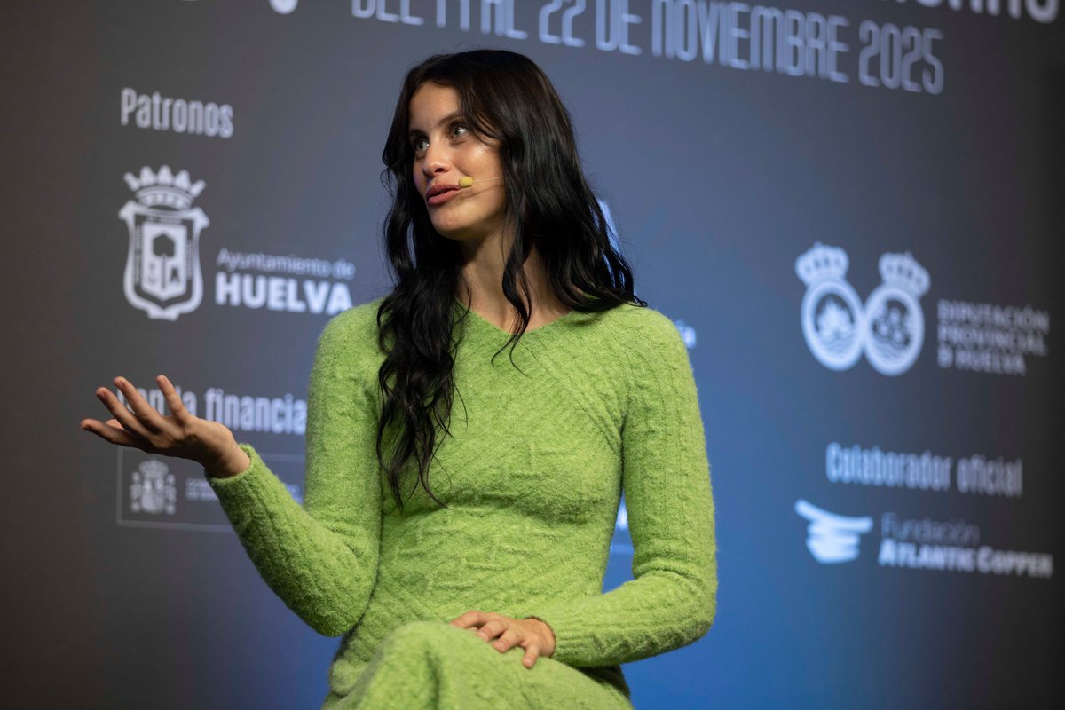 Festicinehuelva's tweet photo. 💫 @milenasmitm, "muy agradecida e ilusionada" por el Premio Luz que le brinda el #51FestiCineHuelva y que recibirá hoy en la Gala Inaugural

😌 Una prometedora intérprete de la nueva generación del cine español que está en nuestro Festival

#AndalusianCrush #ViveAndalucía https://t.co/WsFA3djZ6c