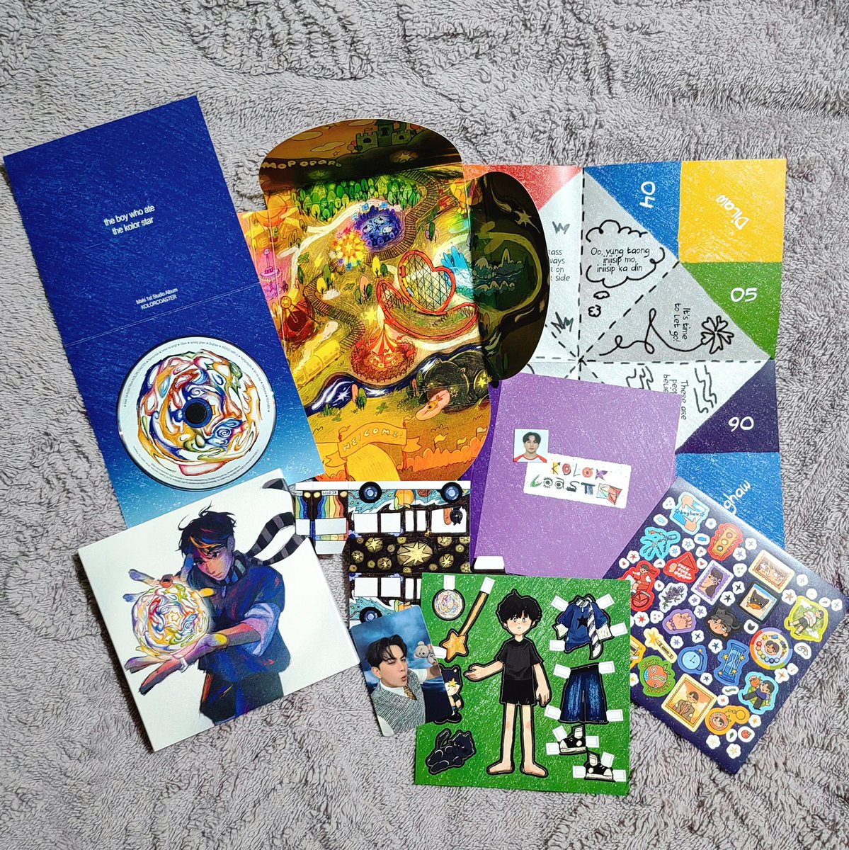 H0NEYW0RKS's tweet image. everyone, take notes. THIS is what album of the year looks like!!

#KOLORCOASTER album is insanely beautiful ⊹₊⟡⋆ the concept, craftmanship, art, creativity hello?? pure magic

huge props to @clfrnia_maki, thank you for existing &amp;amp; sharing your music &amp;amp; passion with us ₊˚⊹♡