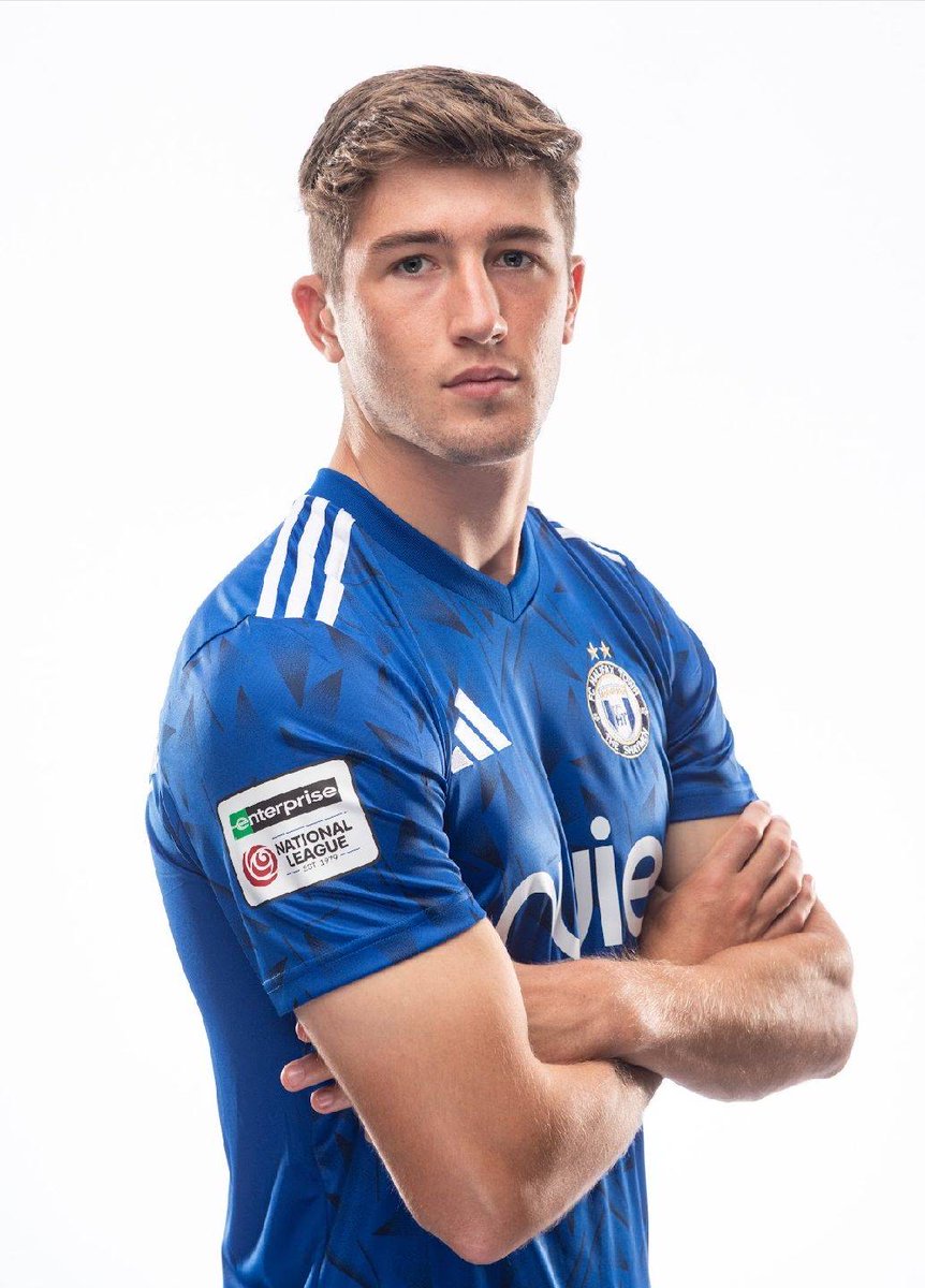 👥 TEAM NEWS | 

Charlie Hayes-Green has joined Northern Premier League Premier Division side Ashton United on loan until the end of the season. 

We wish Charlie the best of luck whilst out on loan. 💙

#Shaymen | AL