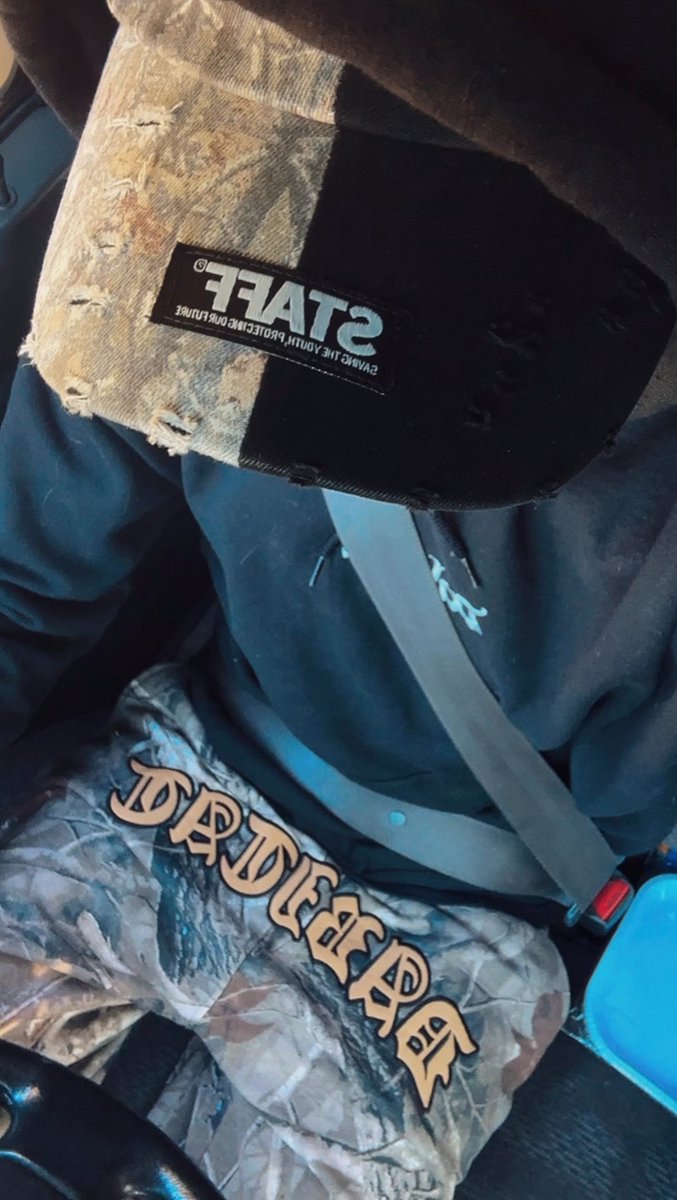 mid97x's tweet photo. wig splitter cap is the toughest tbh 🔥
#staffworkforce https://t.co/SQoqU4Vy9d