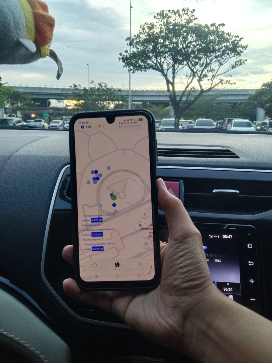 synerdd's tweet image. Squeezing in some mapping runs with @openmind_agi  while waiting in the car… and damn, the points stack up fast.

The coolest part? Every step feels like contributing to a real decentralized intelligence layer, not just another tap-to-earn.

If this is the future of AI x…