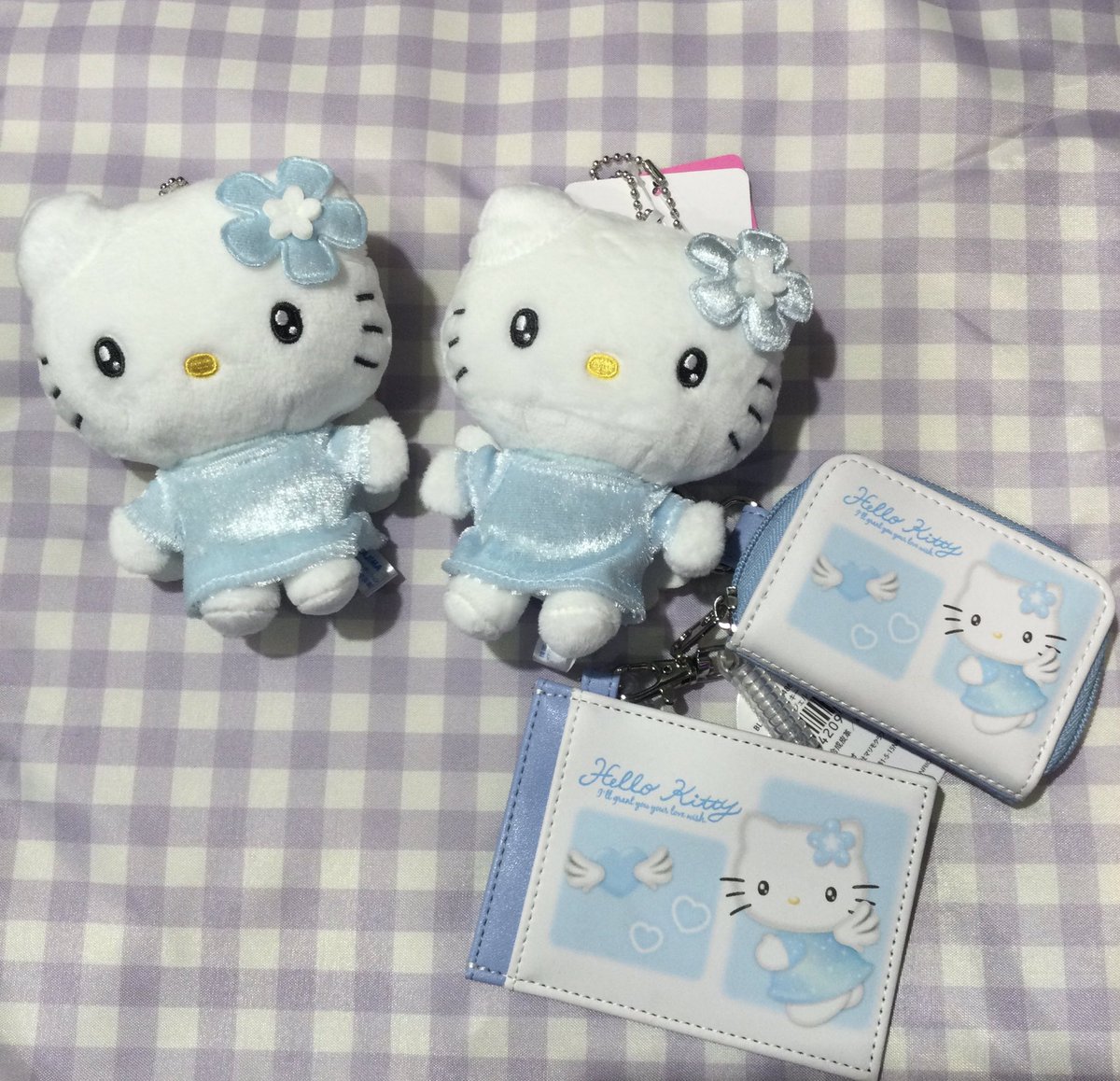 本日の営業時間は21時まで🕘🩰💙

エンジェルハローキティ新商品入荷いたしました🐰🫧

渋谷にお立ち寄りの際にはぜひご来店ください📍♡

#pickupランキン
＃渋谷
#shibuya
#エンジェルハローキティ