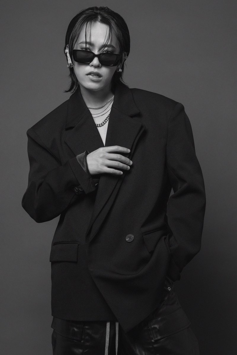 sshbysevensins's tweet image. 「SSH THE EXHIBITION」写真展

⛓️先行ビジュアル解禁⛓️

Guest Model : SHIN (MADKID)

✴︎日程/ 2025年12月6日(土)12月7日(日)
✴︎会場/ 東京都内ギャラリー(後日発表)

情報は公式SNSにて随時更新して参ります。
Twitter @sshbysevensins 
Instagram @ ssh.exhibition