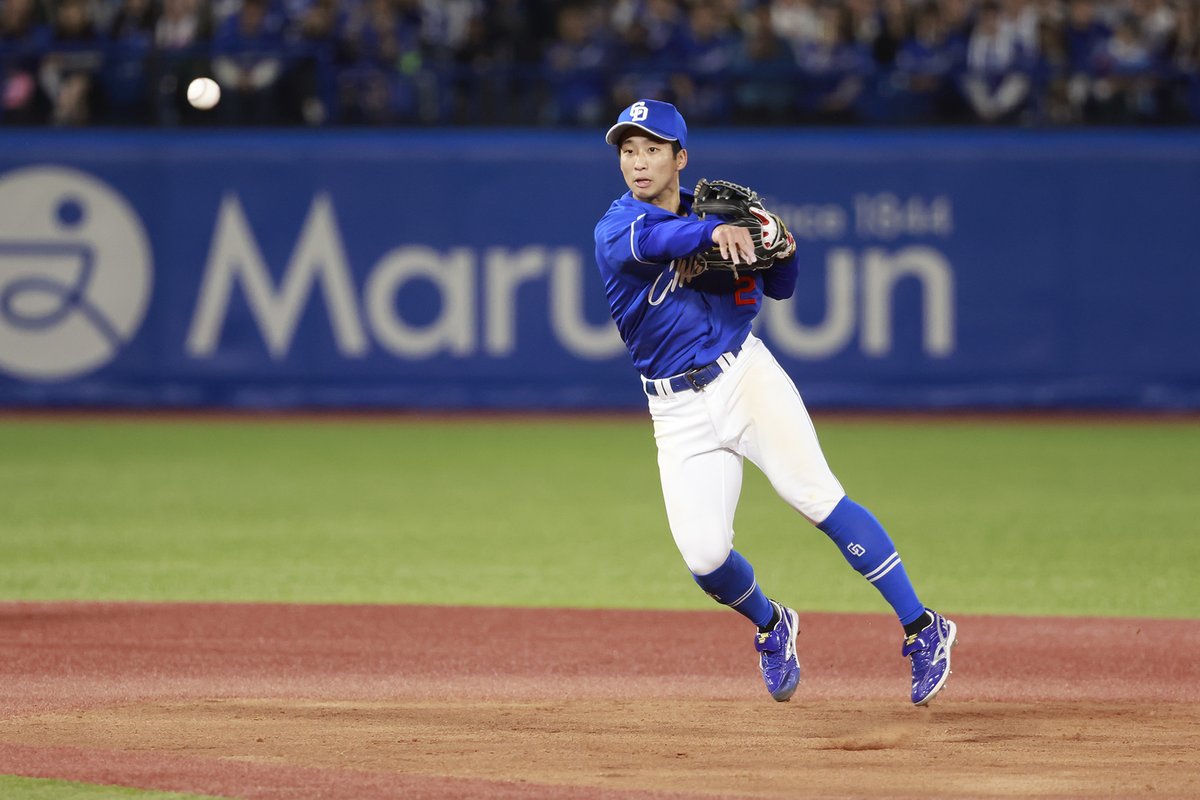11月27日が誕生日の野球人🎂／ ⚾️#DeNA #佐野恵太 外野手 ⚾️#中日