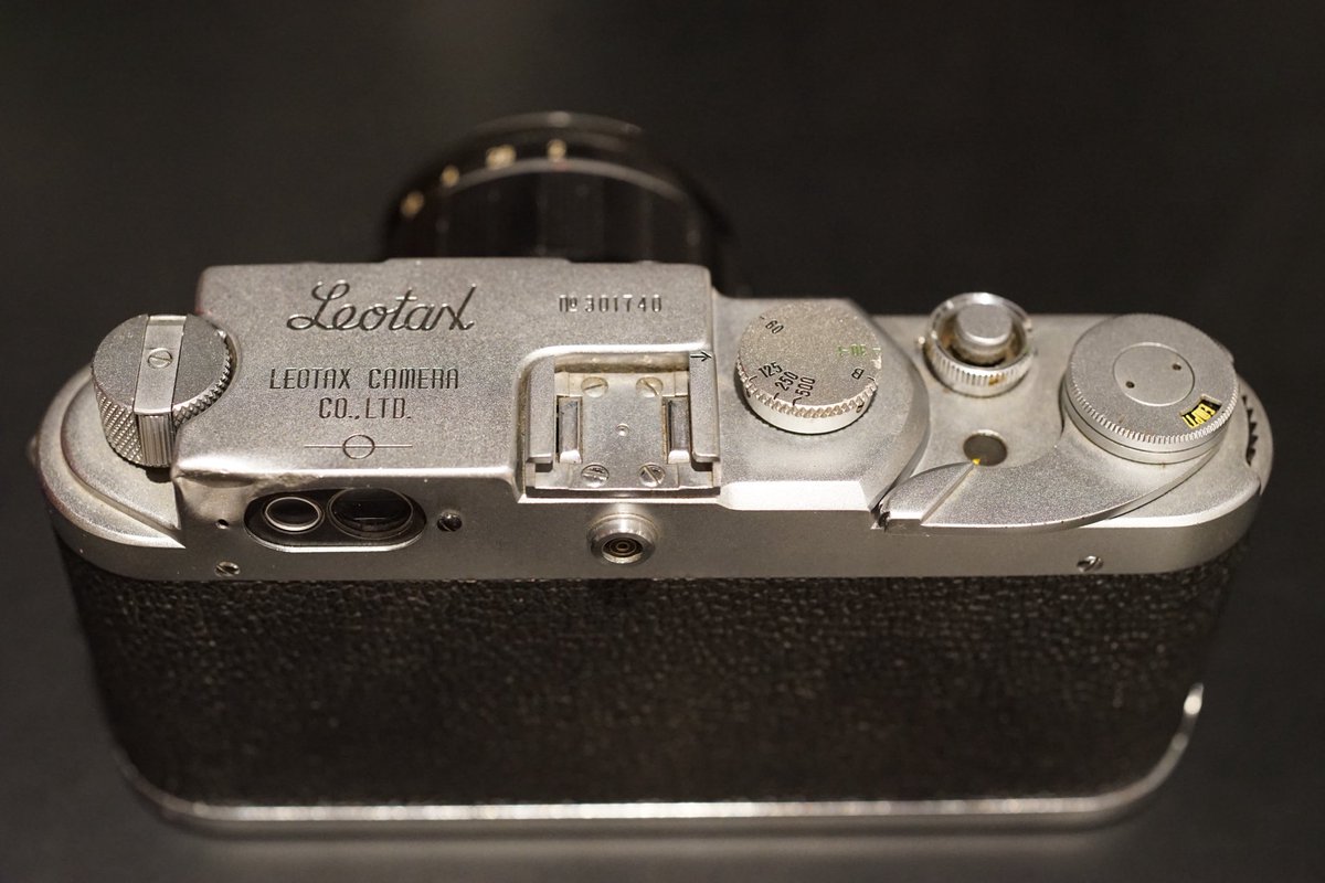 スタッフTです。 Leotax メリット＋Topcor 5cm F2が入荷！ 1958年