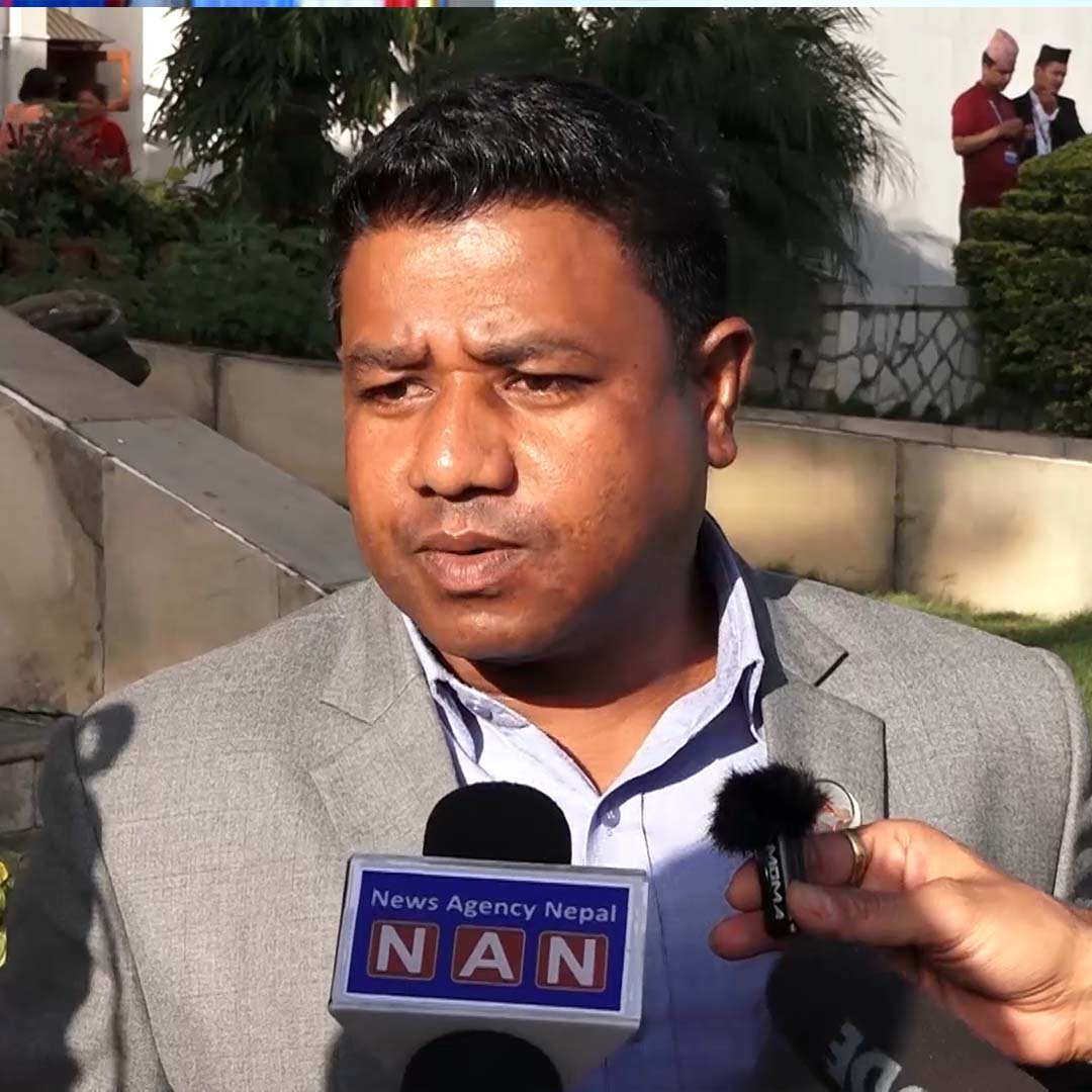 पूर्व सांसद सन्तोष परियारले रास्वपा छोडे ।
उनले नयाँ पार्टी बनाउनका लागि लागि आफूले रास्वपा त्यागेको बताएका छन्। रास्वपाका प्रमुख सचेतक समेत रहेका परियार तारा चुनावचिन्ह राखेर नयाँ बनेको प्रचण्ड र माधवको नेपाली कम्युनिस्ट पार्टी जोडिने तयारीमा रहेका छन्