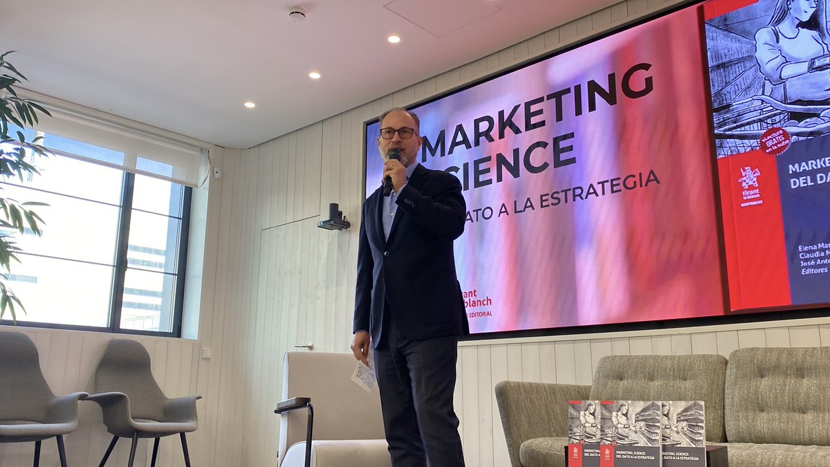 progpublicidad's tweet image. 📘 @Sociograph y @Tirantloblanch presentan “Marketing Science: del dato a la estrategia”, con prólogo de Paolo Vasile (@PaoloVasile).
🗓 14 de noviembre | 📍 @IPGMediabrands Madrid
#MarketingScience #DataStrategy

“El dato solo tiene valor cuando se convierte en conocimiento y…