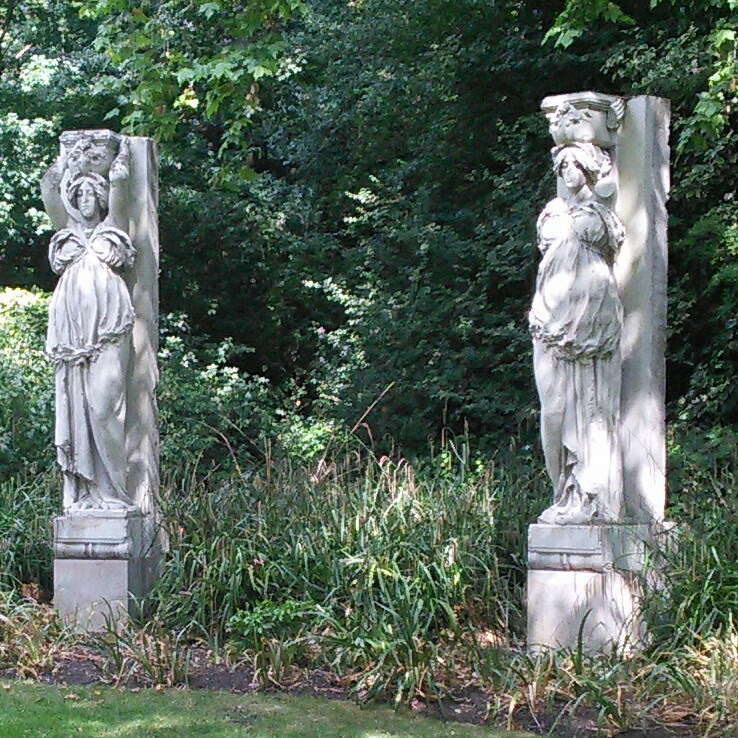 Wednesday 3 December 10.30am
#Rotherhithe Caryatides ceremony - a Southwark Council sponsored event to welcome the recent restoration of the historic statues
📌 Meet by the Caryatides #SouthwarkPark