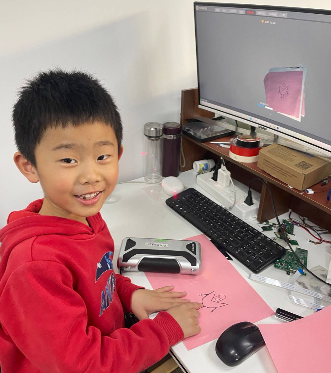 LanziLuo's tweet image. 🌈✨ Childhood moments!

 Nancy (Lanzi Luo)
 📱 : +86-15652619522
 📧: nancy.luo@thunk3d.com / nancy.thunk3d@gmail.com

#Facial3DScan #bodyscan #SmileScan #ArcherS #thunk3d #shining #revopoint #creality #laser3dscanner #bluelightscanner #fisherS #3DScanner #KidsArt #Creativity