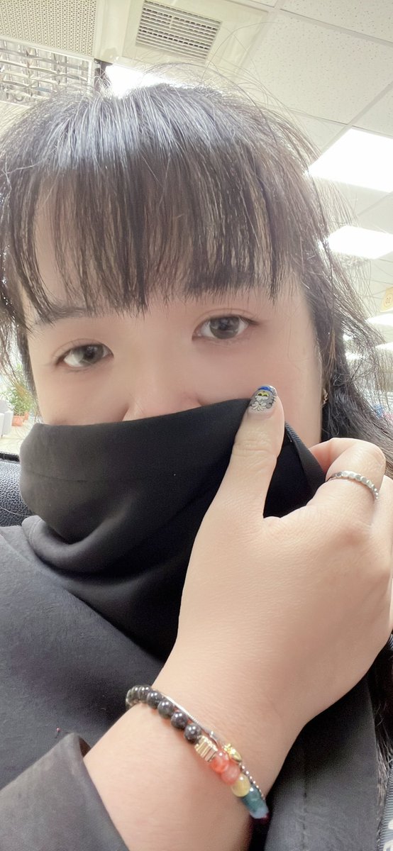 今晚好像可以急一個抱抱睡，
但又不想隨便急，真矛盾😂😂😂