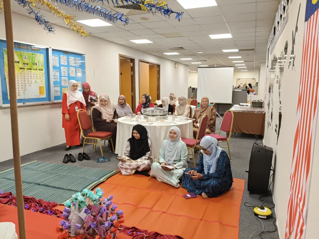 DOSM_BPPA's tweet photo. Majlis Bacaan Yassin dan Lambaian Perpisahan Keluarga BPPA 2025
Persaraan: Pn Noor Isham Yaakob
Pertukaran: En Mohd Noor Hafidz Omar &amp; Pn Masruna Mursidi
Berhenti: En Muhammad Hakimie Misri
 Pihak BPPA mengucapkan terima kasih atas sumbangan bakti,  selamat maju jaya. https://t.co/eylCuqOMfH
