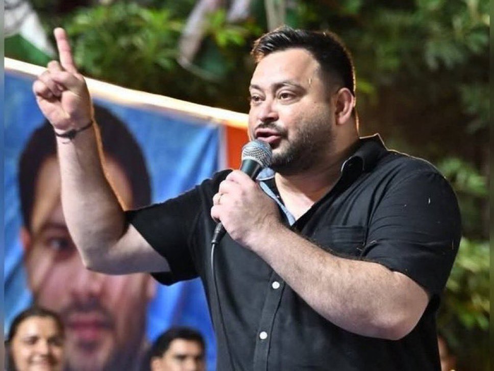 savedemocracyI's tweet image. राजद , कांग्रेस , लेफ्ट आदि के जीतने वाले सभी विधायकों को अपने पद से इस्तीफा दे देना चाहिए। 

ये बिहार की जनता का जनादेश बिल्कुल नहीं लग रह है। इतना एकतरफा मुक़ाबला होने का सवाल ही नहीं उठता है।