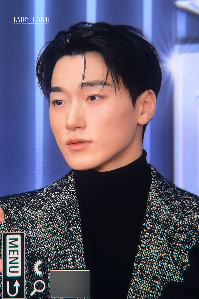 fairy_lamp710's tweet photo. 251114 KGMA Red Carpet Preview

#choisan #에이티즈 #ATEEZ #최산 #エイティーズ https://t.co/yYpSnS6qoL