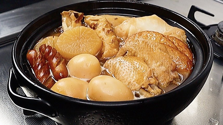 muscle1046's tweet photo. 本当に美味しいおでんの作り方

おでんに手羽先を入れてみてください。
とてつもなく美味しい出汁が出ていつものおでんが100倍美味しくなりますから https://t.co/Wfu7jFkPS3