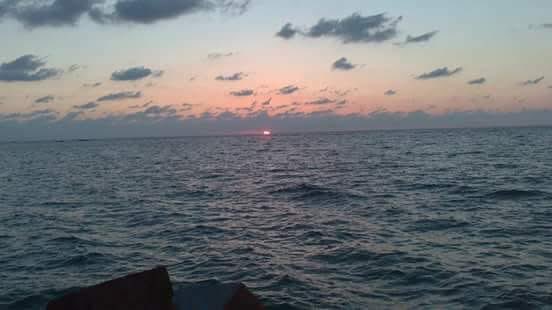 ..
خلَق الله سبعة أبحُر 
وأحبَّ من عبدهِ دمعَة 
#ابن_القيم 🍂
#جمعة_طيبة 🍂