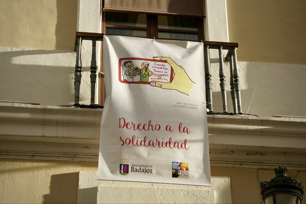 🎨👶 El Ayuntamiento de #Badajoz despliega en el Palacio Municipal los dibujos de los Derechos de la Infancia 2025.

🗓️ El 20 de noviembre se celebra el día Internacional y el #IMSS ha llevado a cabo el certamen anual.
