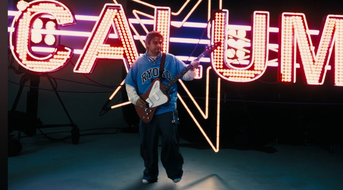 5SOSPyMovement's tweet image. EVERYONE’S A STAR!