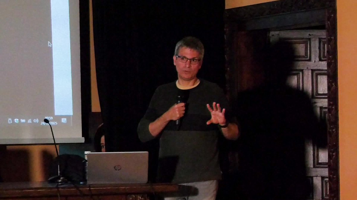 Neandertalak izan ziren Euskal Herriko lehen biztanleak.  Asier Gómez Olivencia doktoreak haien ezaugarriei eta azken ikerketei buruzko hitzaldia eskaini zuen, Lemniskatak antolatuta.
Ikusi hemen:

👉labur.eus/iytih8b1

#gizartea #ordizia