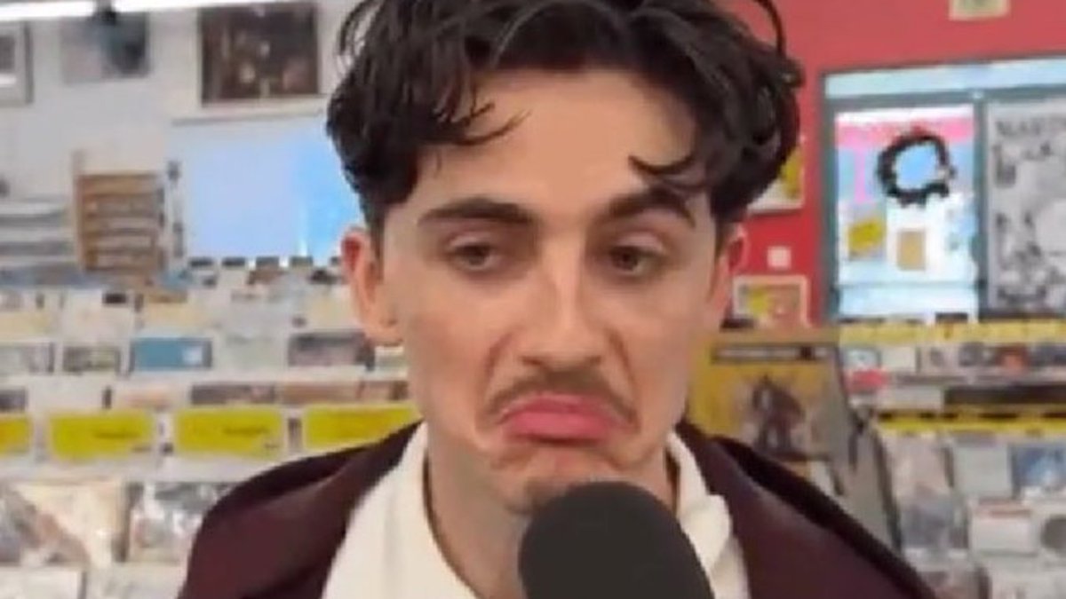 I never thought of it like that.... But now that you mention it..... IT COULD BEEE🤣

and Mpumi is probably his daughter because why would she dream of a song Muzi gave Wendy
#genesismzansi