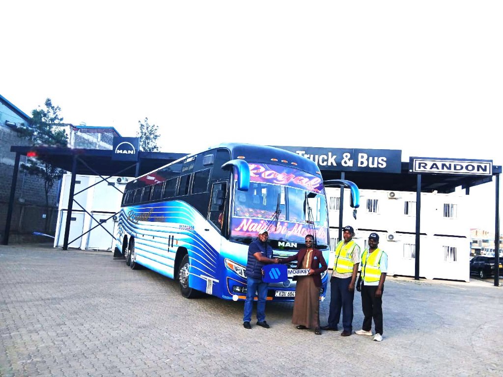 mobikey_man's tweet photo. Royal Coach Kenya is hitting the road stronger than ever!
We’re proud to support their journey as they expand their fleet with MAN buses.
Here’s to more power and great partnerships ahead!
Contacts:
🇰🇪+254 716 666 111
🇹🇿+255 747 926 267
🇺🇬+256 789 661 772
#MANEastAfrica #MANBus https://t.co/GFfA8WxlMN
