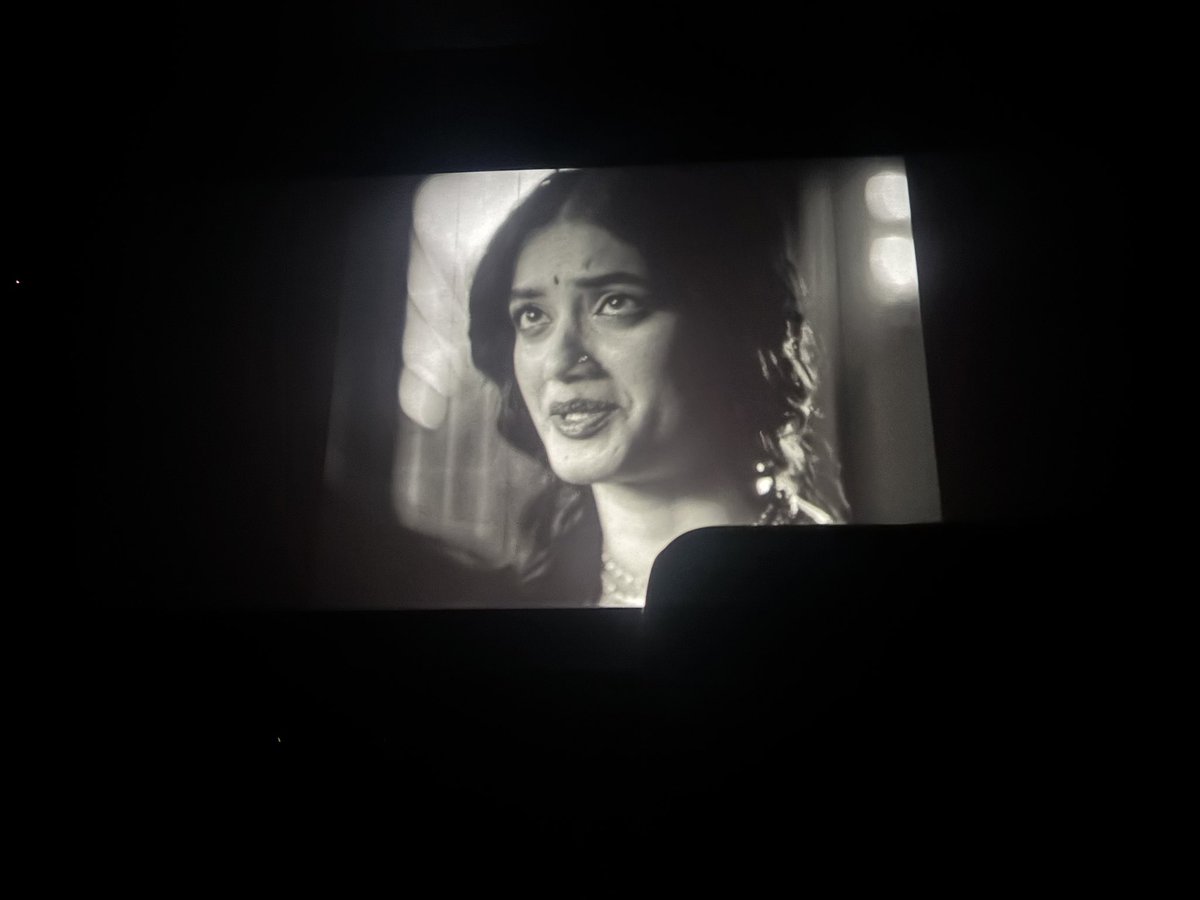 _Virajvijay's tweet image. Just finished #Kaantha 
Slow but fantastic movie 👌

Ammadive #BhagyashriBorse what a performance as #Kumari truly you have killed like wise you told at press meet 
“ Ippati varaku nannu screen meeda chusaru ippudu act cheyadam chustaru “

Top notch performance 🔥👌
#Bhagyashri