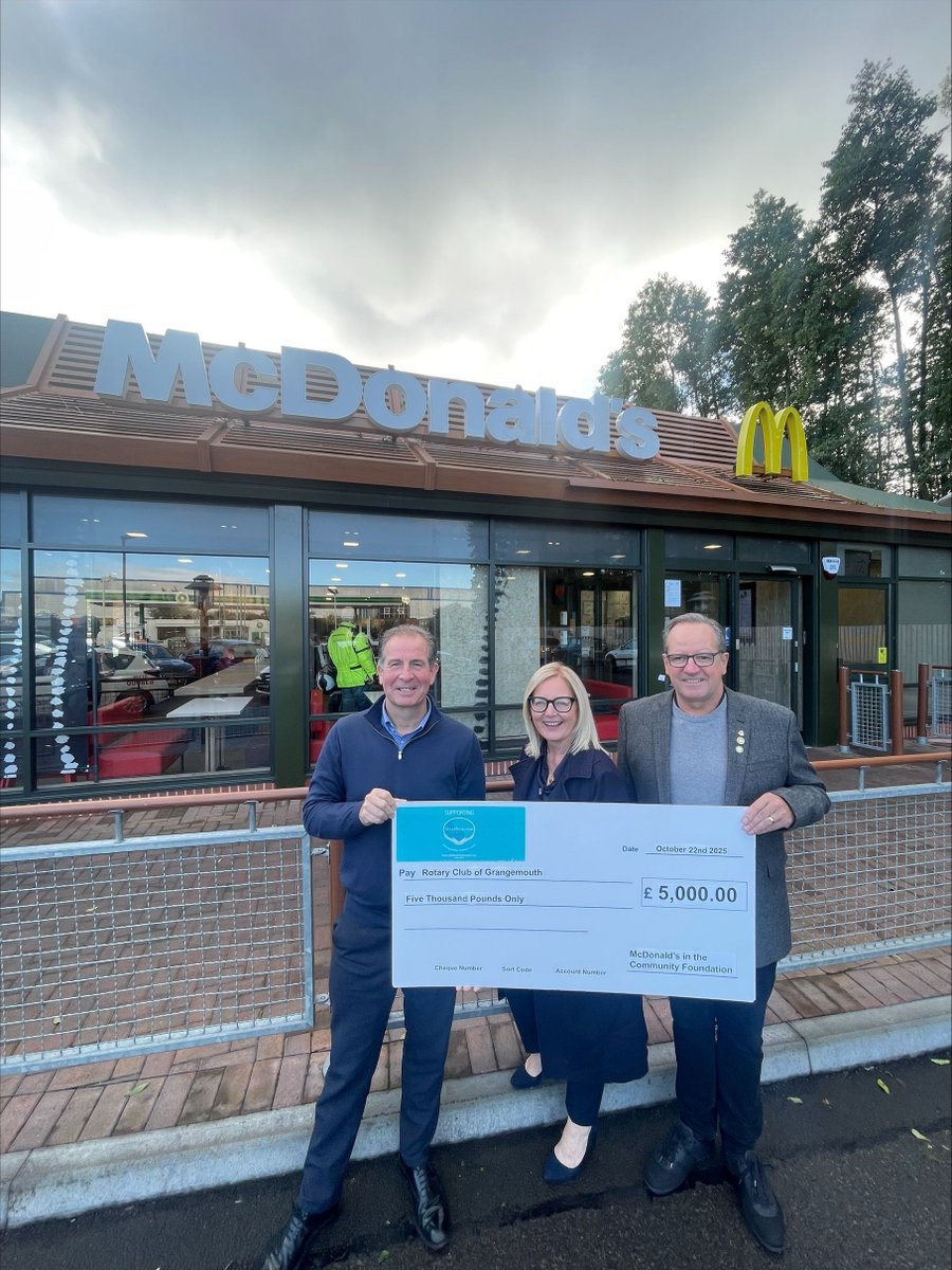 ⭐Thank you <a href="/RotaryGmouth/">Grangemouth Rotary</a> &amp; <a href="/McDonaldsUK/">McDonald's UK</a> Community Foundation for their recent £5000 donation!

The local Rotary group is also generously hosting Santa’s Grotto @HowgateShoppingCentre from Sat 29 Nov £5 per child with proceeds to the Hospice 💙

More info➡️StrathcarronHospice.net/news