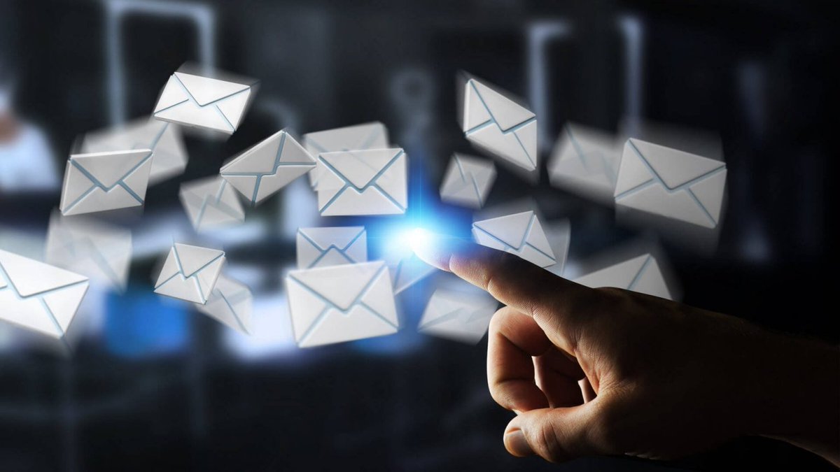Email Segmentation + Personalization = Higher Engagement. 

💡 6× higher transaction rates
💡 26% more opens
💡 Better relevance → better conversions

Learn how small businesses can send the right email message to the right audience.

Read Our Full Article:

👉
