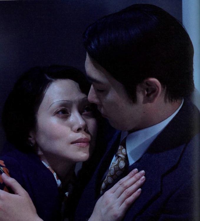 cinemavera's tweet image. 今年は映画を愛しコミットした作家・三島由紀夫生誕百年。原作、脚本、出演、監督作まで揃えた特集は明日から。『憂国』を筆頭に、「近代能楽集」から『葵上』と『卒塔婆小町』、『純白の夜』。いずれもスクリーンで観る機会はまずありません。文学だけでなく映像で三島を楽しむ１週間です！