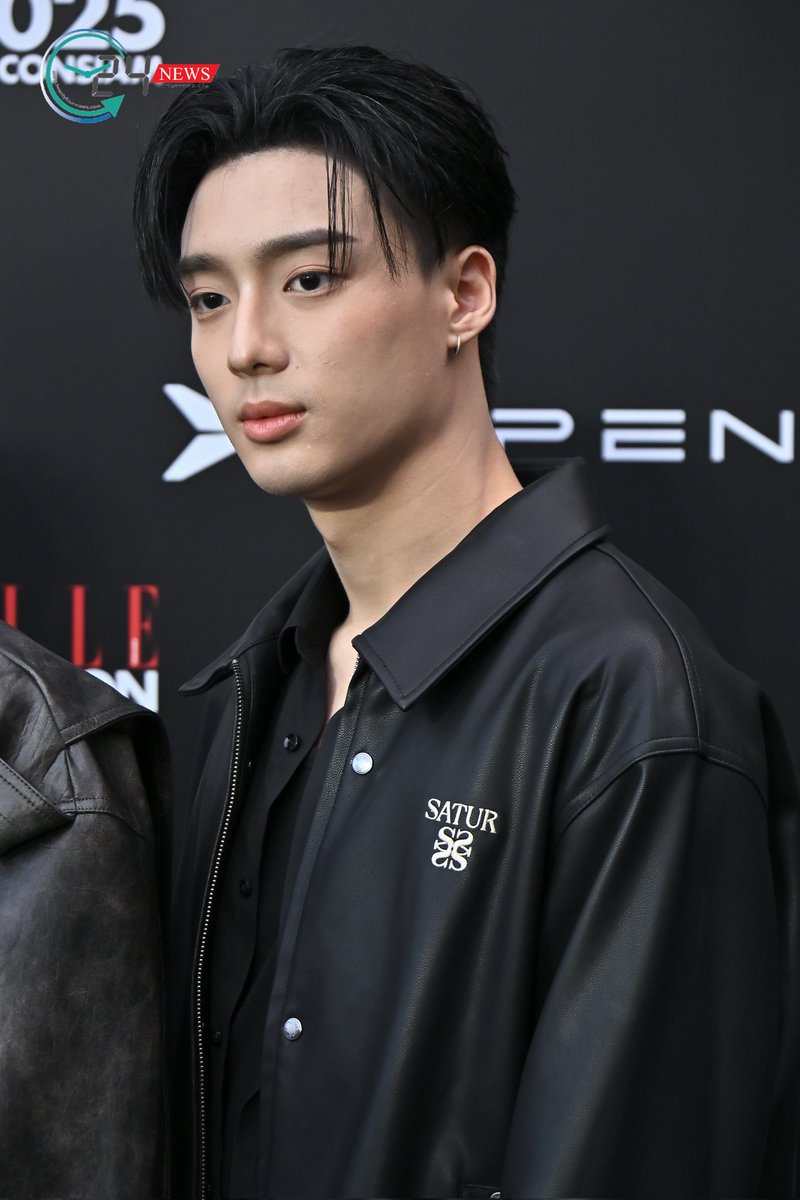 _twentyfournew_'s tweet photo. #เซฟฟรัง ร่วมชมโชว์ Social Buzz บนรันเวย์ ELLE Fashion Week 2025

#SaveFranc #เซฟฟรัง
#savesaisawat #francnrp
#EFW2025 #SeeYouAtTheTent https://t.co/nE97ufRx9O